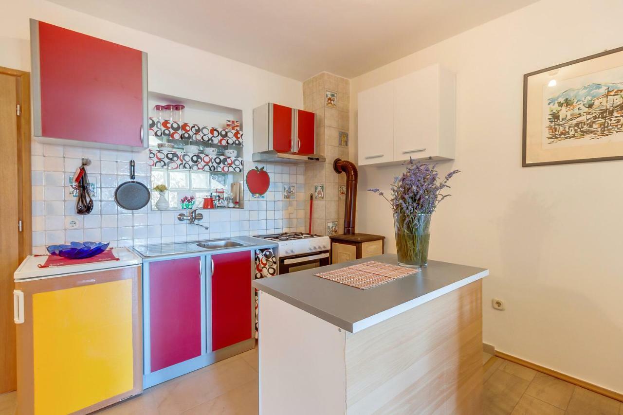 Apartment Matija Čunski Esterno foto